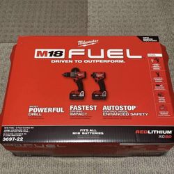 Milwaukee M18 Fuel Gen-4 Hammer Drill and Impact Combo Kit 