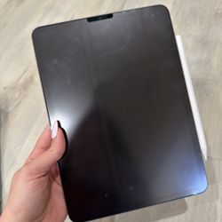Apple iPad 11-inch & Pencil