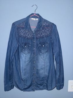Button up shirt MEDIUM