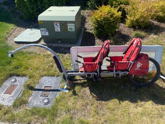 Tandem bike attachment for 2 kids