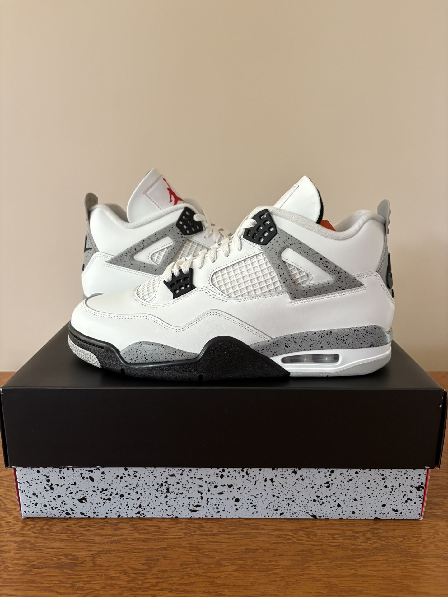 Air Jordan 4 White Cement Size 12