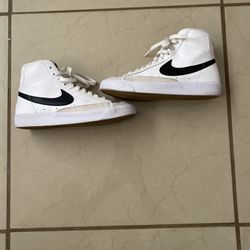 Size 6Y - Nike Blazer Mid 77 Vintage White Black 2019