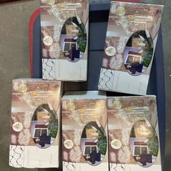 5 New boxes  of 4’ X 6’ Christmas Net Lights 