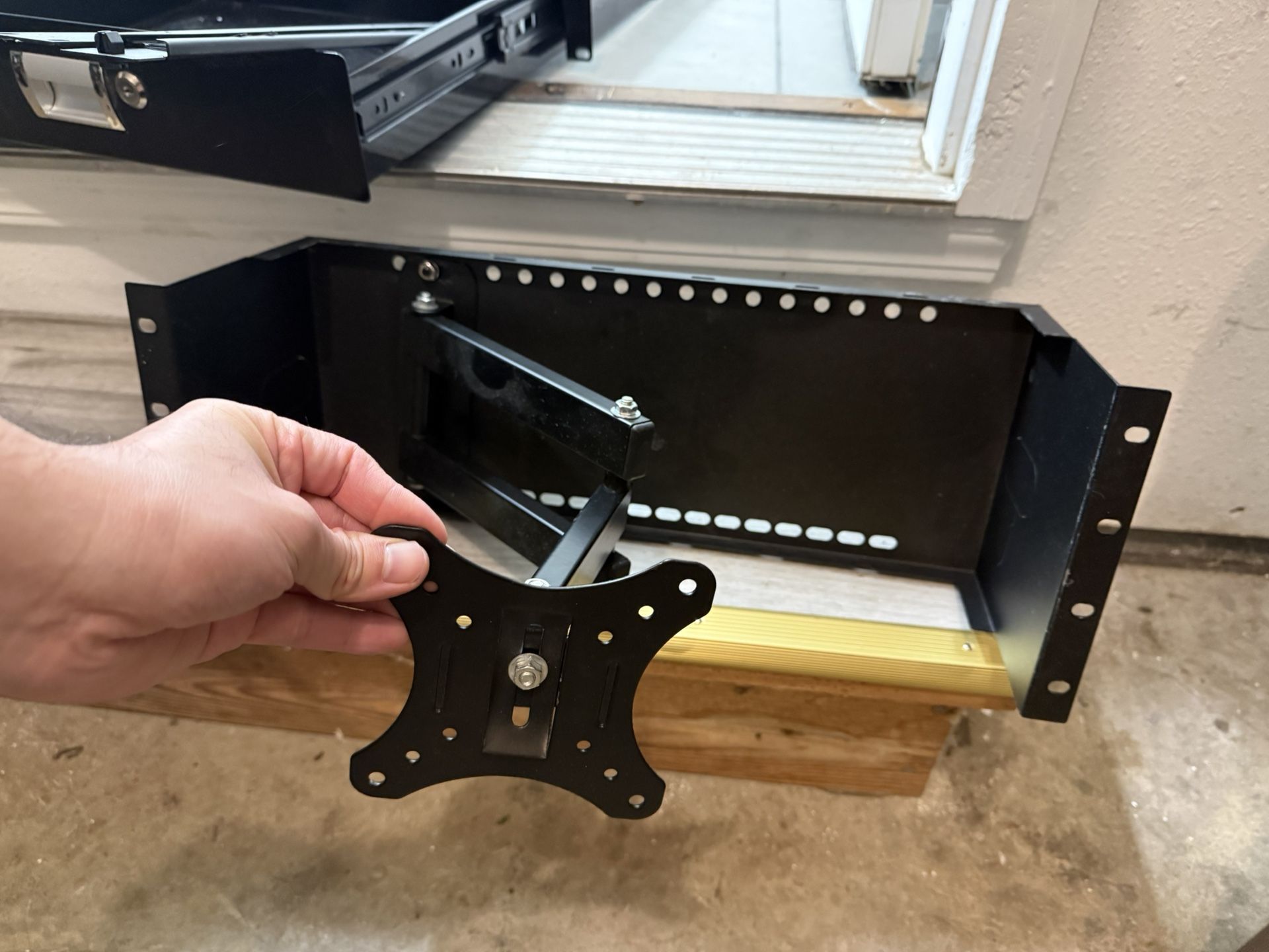 Server Rackmount TV Monitor Rack 3U