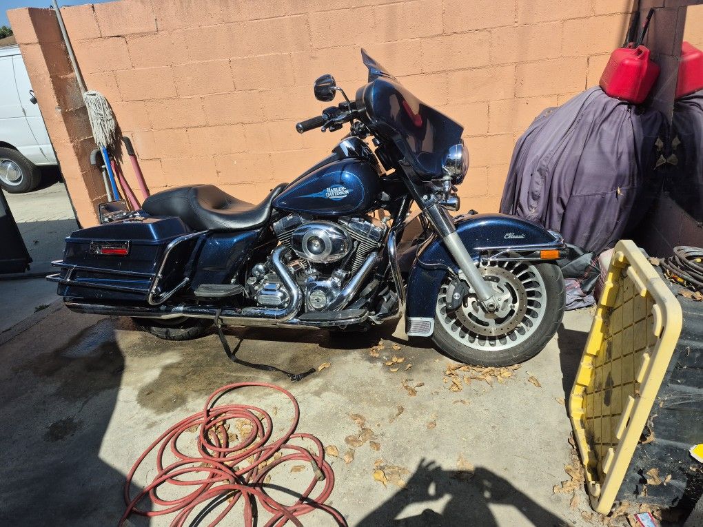 2013 Classic HARLEY DAVIDSON
