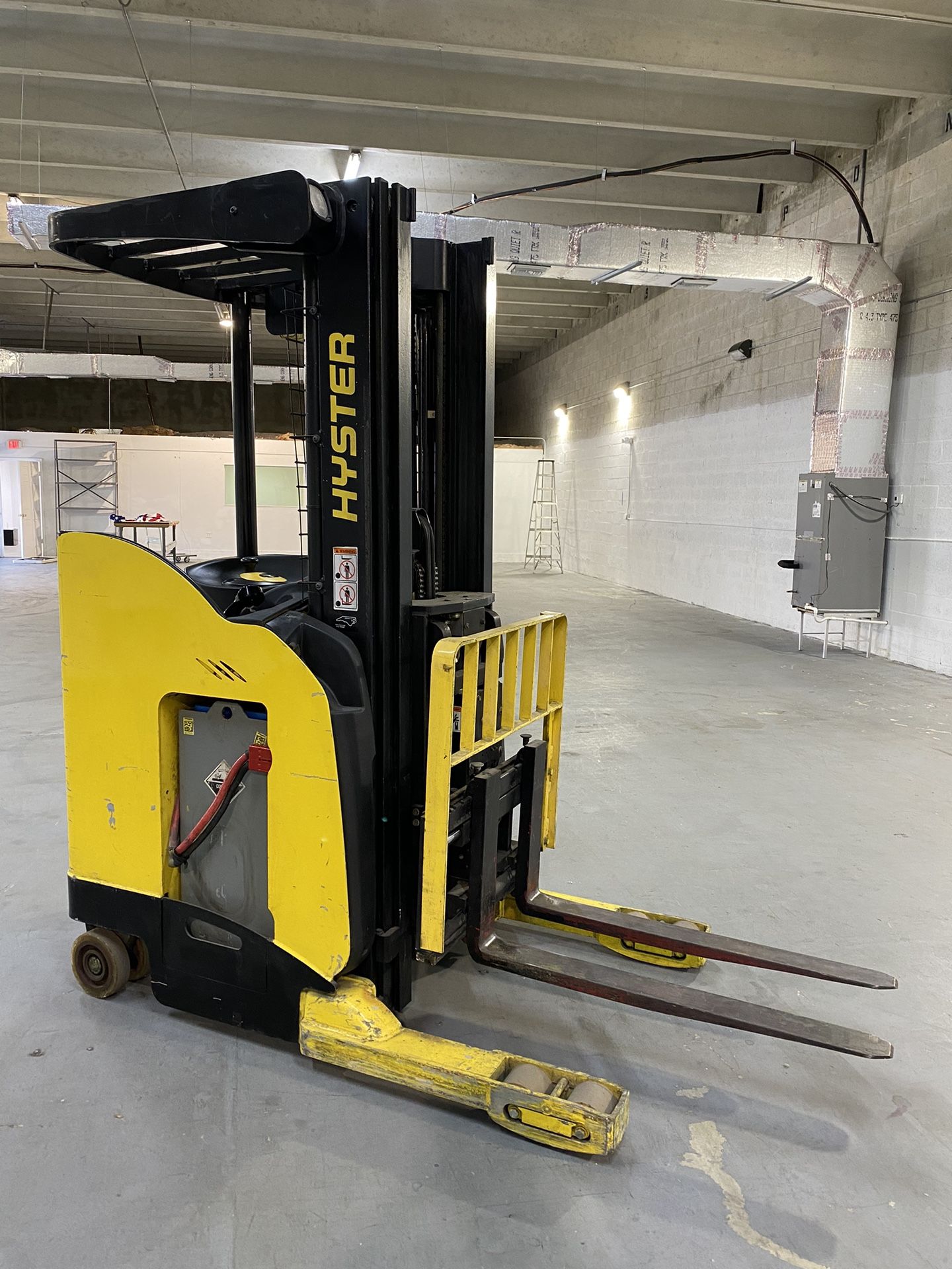 HYSTER 2008 N35ZRS-14.5 FORKLIFT REACH LOW HOURS
