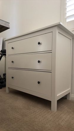 IKEA Hemnes 3 drawer dresser