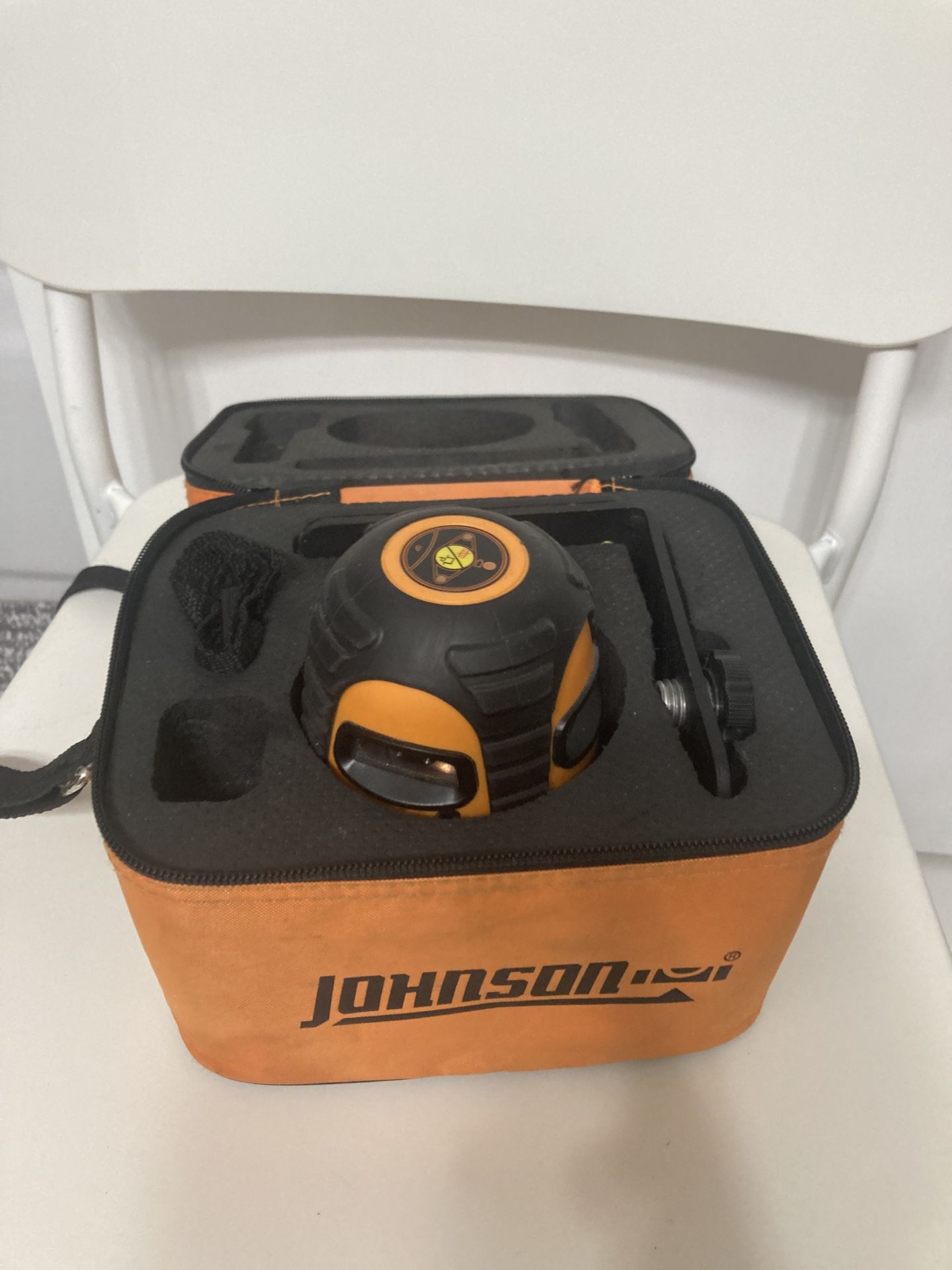 Johnson (40-6637) Self Leveling 360 Degree Line Laser 