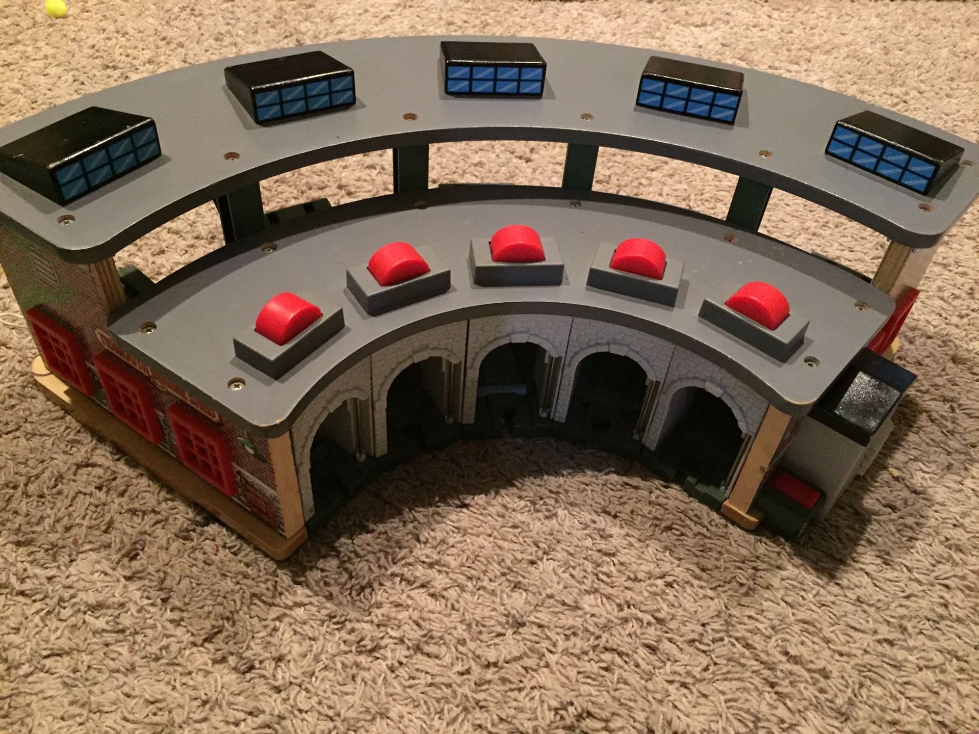 Thomas the train roundhouse