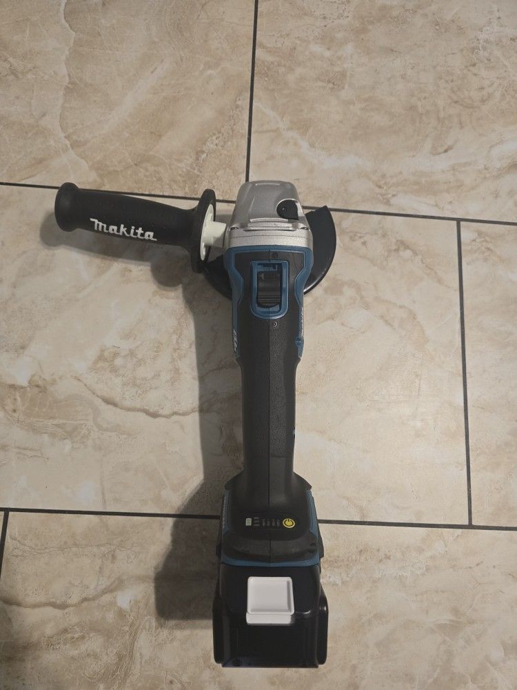 Makita Grinder