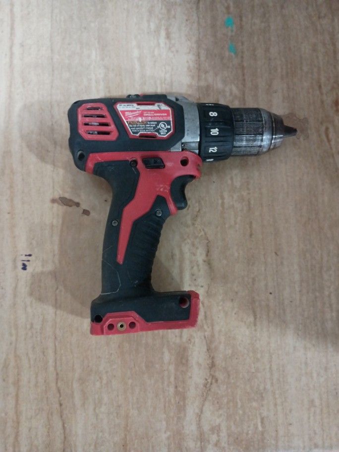 Milwaukee M18 Drill 