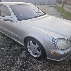 2001 Mercedes-Benz S-Class