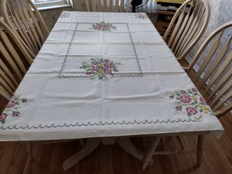 Hand embroidered Rose tablecloth