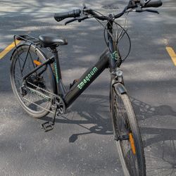 Magnum Cosmopolitan E-Bike