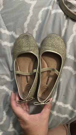 Size 12 gold shoes (flats)