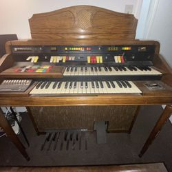 Hammond Organ