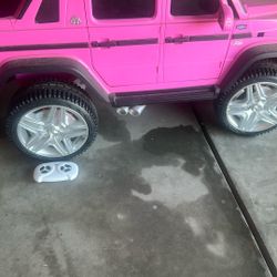 Battery Car 1-3 Years Old With Remote 