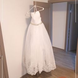 Elegant dresses