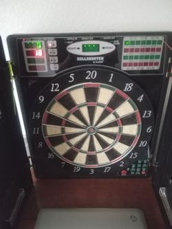 Bullshooter Electronic Dartboard with Cabinet