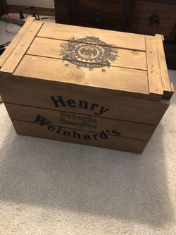 Henry Weinhard crate