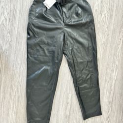 Black Zara Faux-leather pants