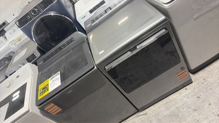 Gas dryer and washer set WHIRLPOOL