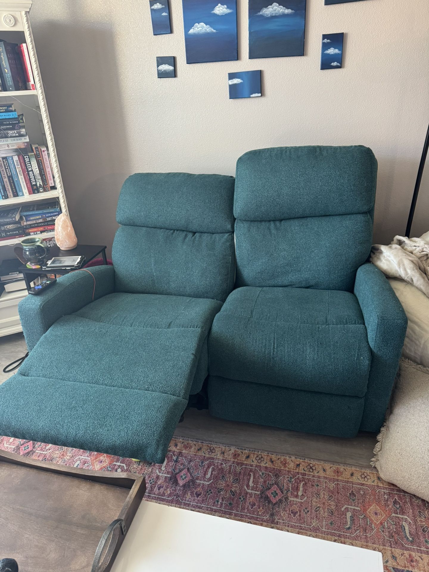 Teal Dual Reclining Loveseat – Electric + USB