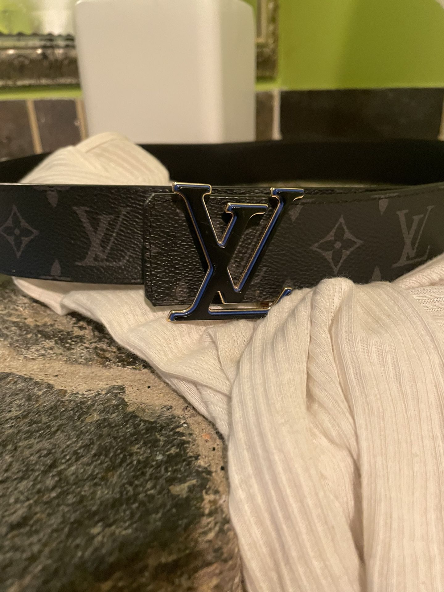 Lous Vuitton Belt for Sale in Roselle Park, NJ - OfferUp