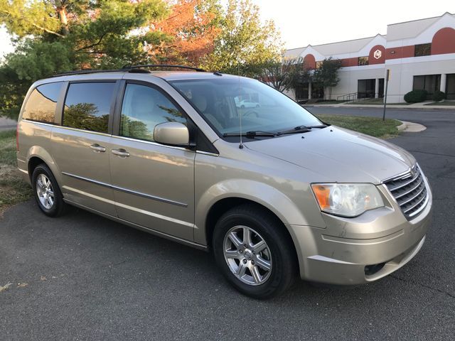 2009 Chrysler Town & Country