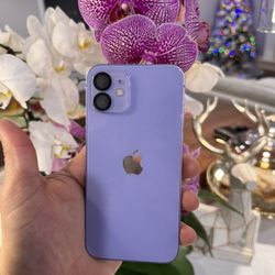 I Phone 12 Unlocked Like New