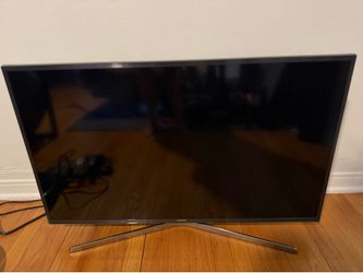 Samsung TV 40in