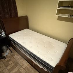 Twin Beds 