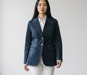 NEW Diane Gilman -DG2 Denim Blazer  Women’s size Medium 2-Button Closure Dark Wash NWT