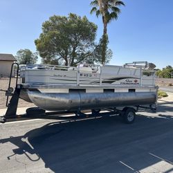 2008 Sun Tracker marine Bass buggy 18