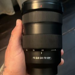 Sony G Master Lens 24-70