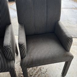 6 Dinning Room Chairs 