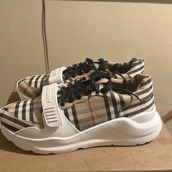 Burberry Men Shoe