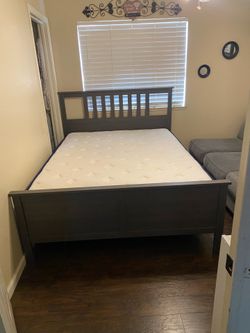 Queen bed frame & mattress
