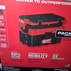 Milwaukee M18 Fuel Packout Vacuum 