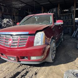 08 Cadillac Escalade Parts Only 