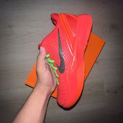 Nike Kobe 6 Protro “Reverse Grinch”