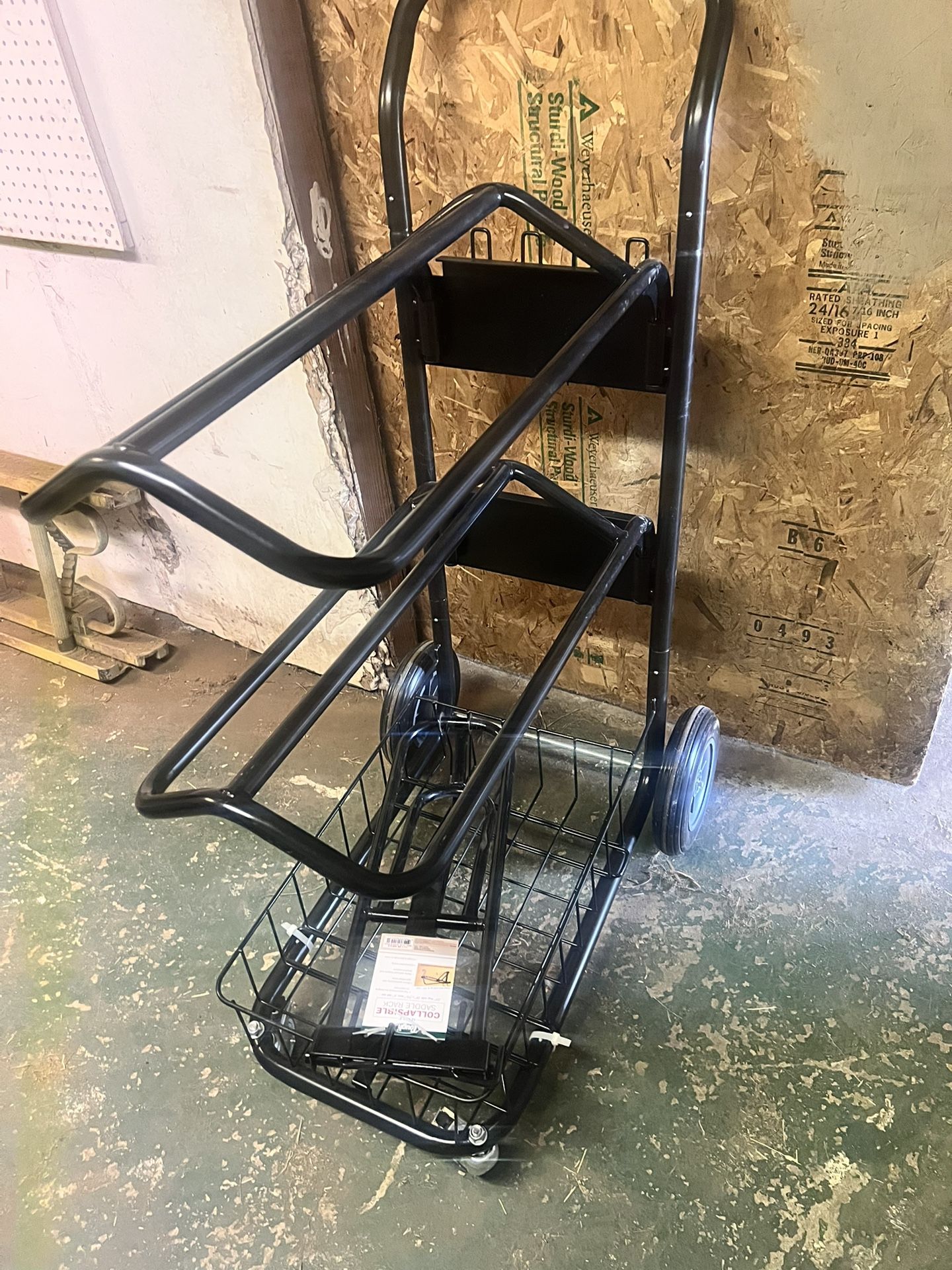 Saddle Rolling Rack
