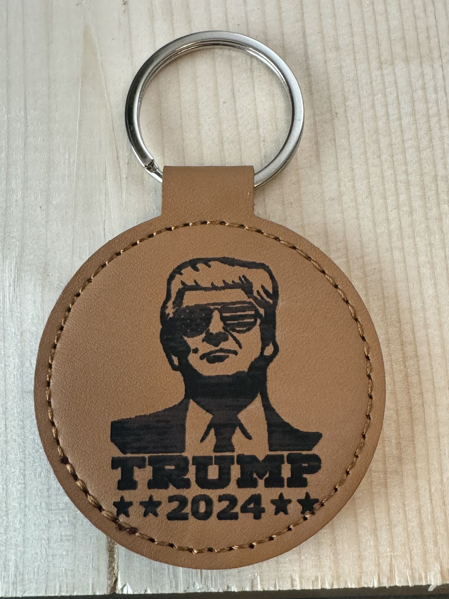 Brown Circle Laser Engraving Donald Trump Keychain