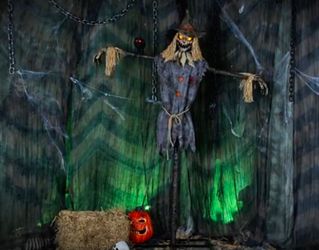 Haunted Living 10.5-ft Scarecrow Motion Activated Lighted Animatronic
