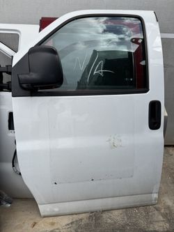 FRONT DOOR CHEVY EXPRESS GMC SAVANA