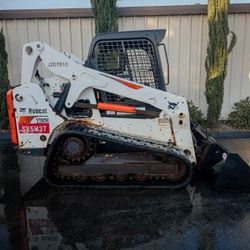 Bobcat T650 Skid Steer - Track, Turbo Diesel, 70HP, AUX Hydraulics