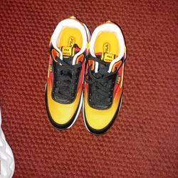 BRAND NEW FILAS  SIZE 6/5