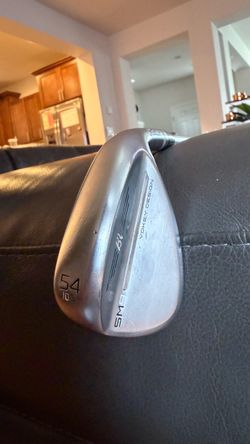 Titleist SM9 Vokey 54 degree wedge