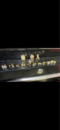 Various jewelry