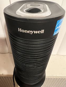 Honeywell HPA060 HEPA Tower Air Purifier, Small Rooms (75 sq. ft.), Black Thumbnail
